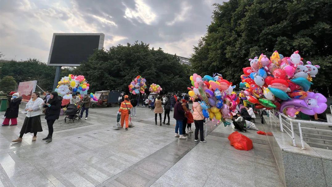 都到滇池邛海喂海鸥，只有我去的德阳