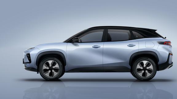奇瑞发布全新纯电中型SUV“eQ7”：基于全铝平台打造，续航达700公里
