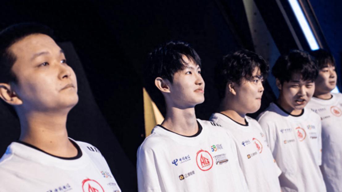 极光被管理人员怒怼后续！AG发文撑腰极光，但极光要累坏了