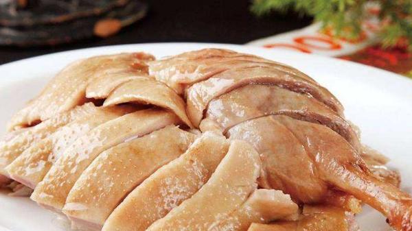 中国南方的水鸭之王，口感鲜美历史悠久，传统美食文化的代表