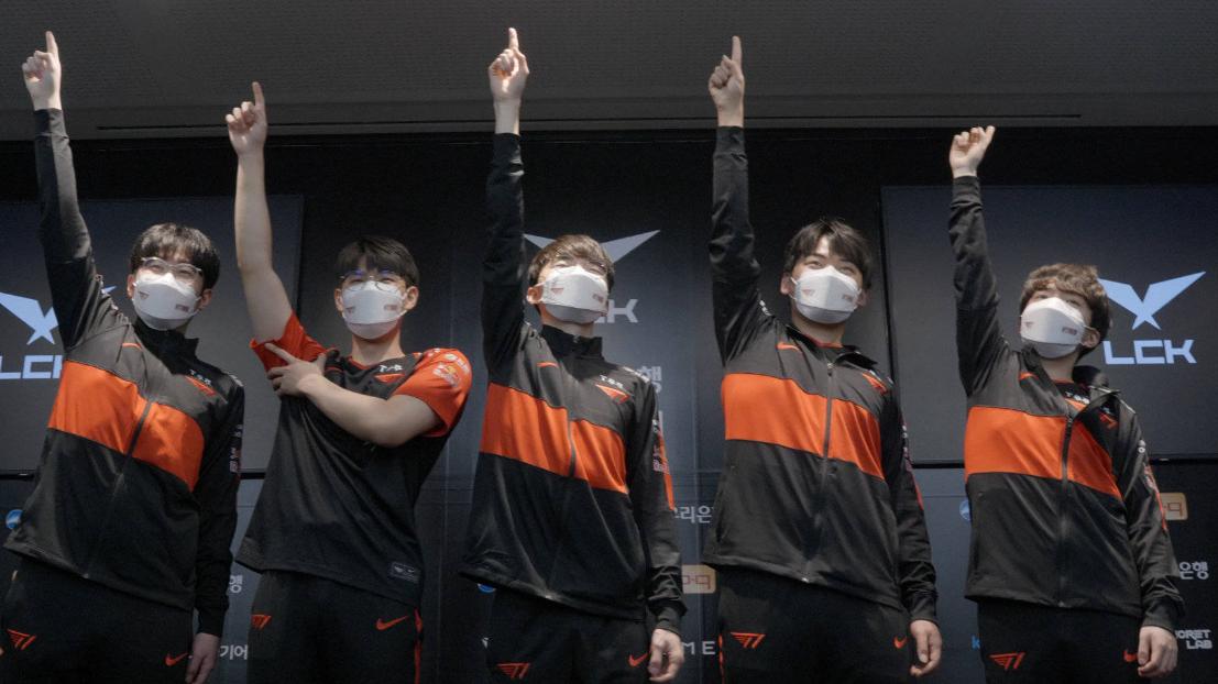 T1本土夺冠，Faker再创传奇