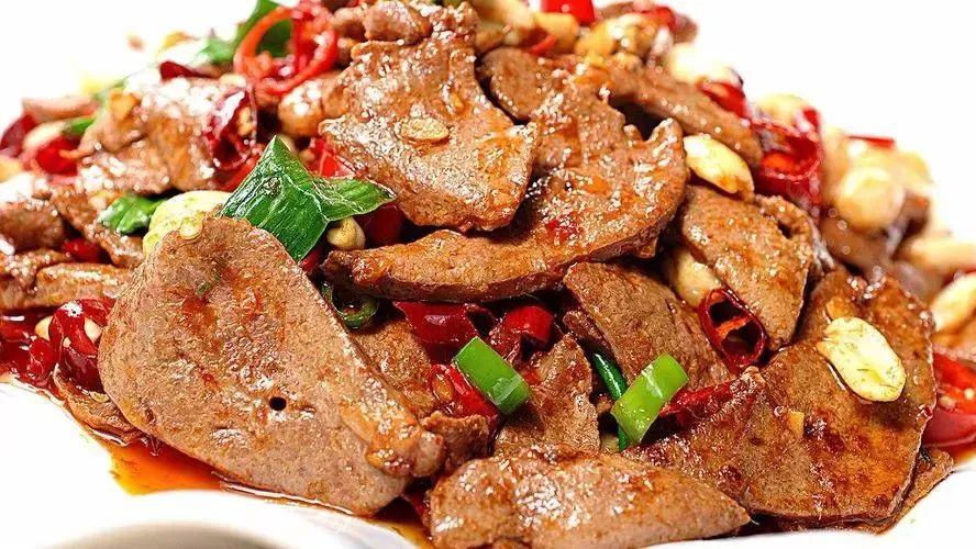 视力发育与成长，孩子的健康从何开始？养肝明目去瘀，一道菜为家人健康护航！