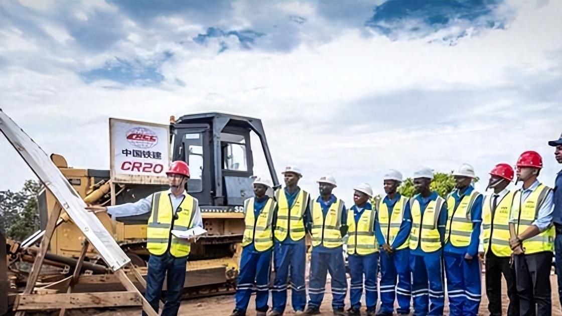 又一个喂不熟的白眼狼，单方面撕毁合约，还要向中国索要43亿