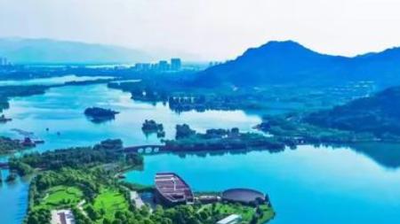 杭州的湖泊，并非只有西湖，还有它的姐妹湖。