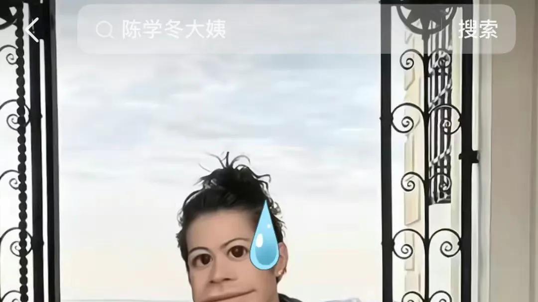 陈学冬因车祸腿部受伤，多处打钢钉无法行走，万幸没有毁容