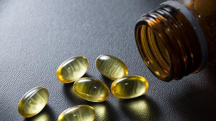 62岁大爷坚持不吃晚餐，清除斑块、软化血管，半年后效果如何？