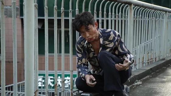 影片《街娃儿》，揭示了社会底层孩子的困境，没有办法的命运。