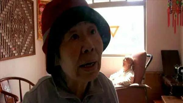 老年形象的塑造，在不同镜头下，有哪些特点？