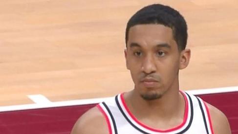 沃特斯有多强：10分钟21分+全场32分创纪录广东苦战盼周琦复出