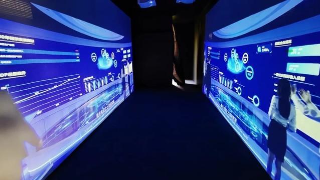 “绵阳造”上海行 长虹激光携光影耀申城