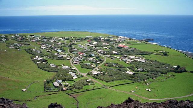 世界的尽头：探索地球上最偏远的岛屿