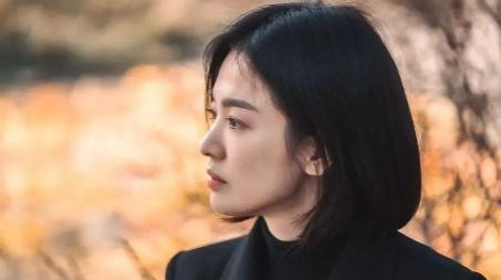 女主角的坚韧与成功：复仇女神和漫长的季节