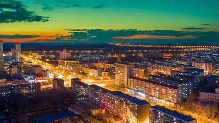 标题：揭秘齐齐哈尔建华区的名字来历