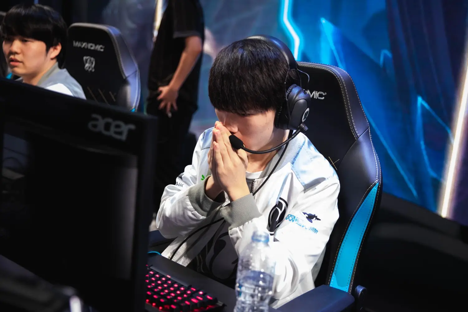 ”Jackeylove-喻文波“