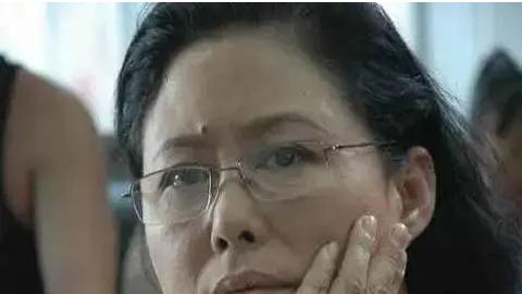 七十三岁的斯琴高娃，她八十九岁的老公去世，她一共有过三次婚姻。