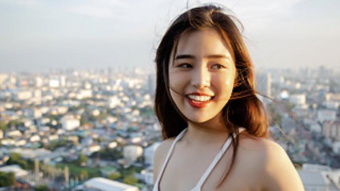 妹妹出生后，爸妈竟不把我当人对待，后来我才知道，我没有父母……