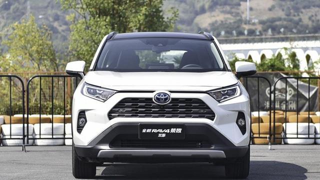 解读2023款RAV4荣放:低配版还是织物座椅