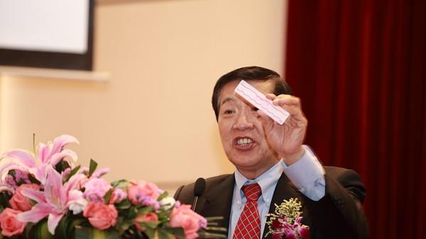 李昌钰被指伪造证据：评论区这些人怎么了，人家调查调查过那么多案件，就这……就开始拉踩了？