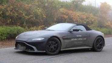 阿斯顿马丁Vantage Roadster：破风驰骋，自由无畏