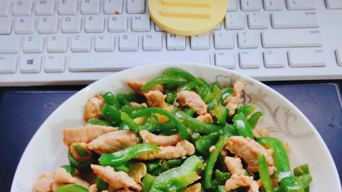 入门级小炒菜 | 分享三道适合厨房新手的佳肴，做法简单营养均衡