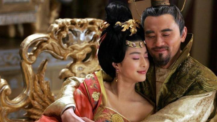 康熙没发明绿头牌前，历朝妃嫔如何侍寝？晋朝最离谱唐朝花样多