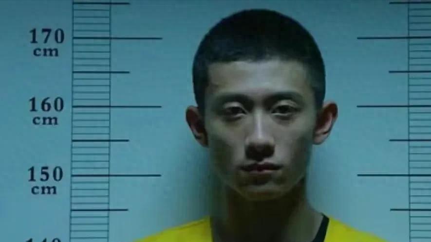 事实证明，“人设崩塌”的张一山，早已走上另一条大道