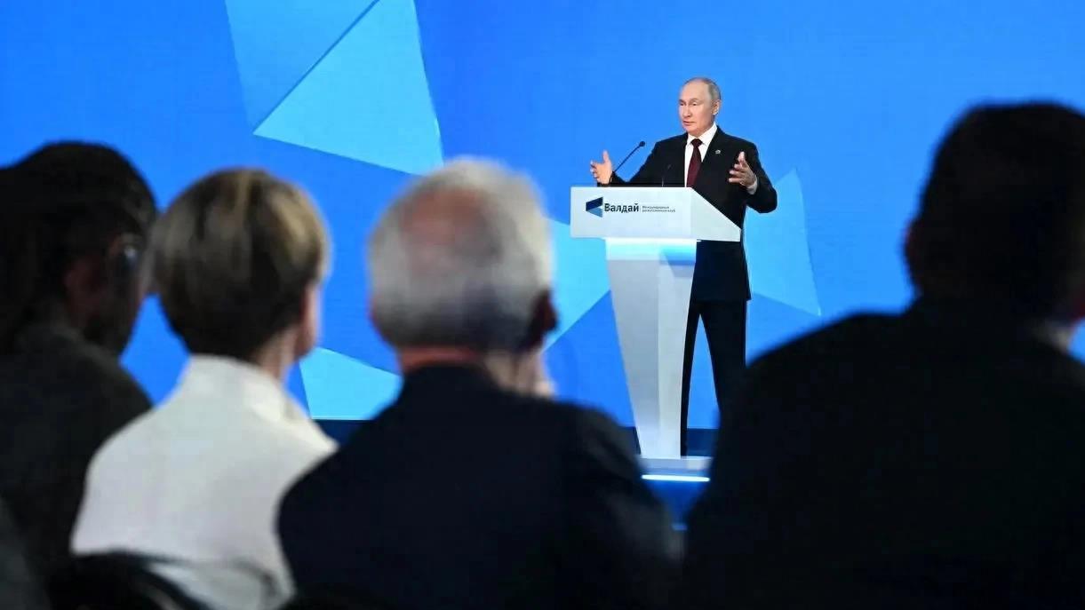 普京对俄乌冲突进行了“诠释”，其观点“新颖”、逻辑“独特”