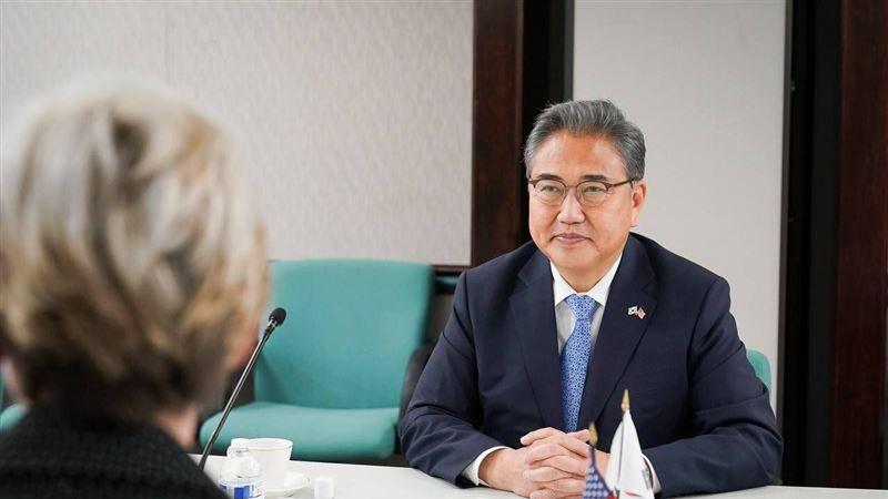 韩国助51名日侨撤离以色列　日本外相致谢