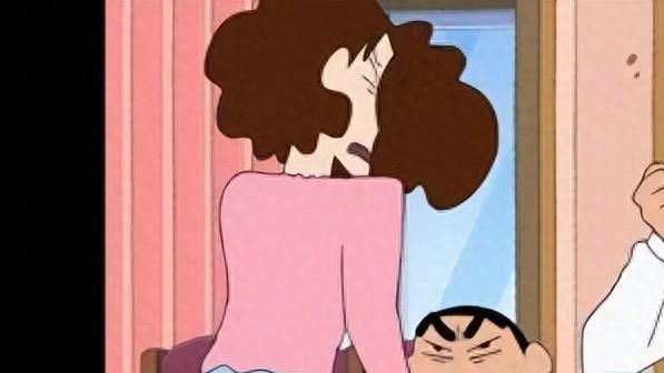 「男人在家尿尿，该站着还是坐着」这场20万人在线撕X太新奇了…