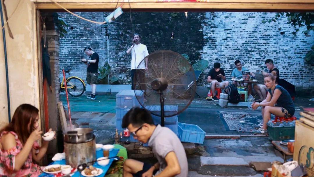 不鲜不食的广州人，吃一顿宵夜有多讲究？