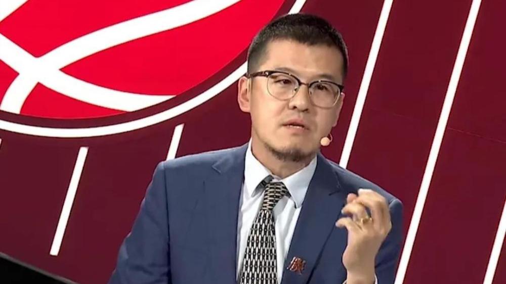 34次出手33罚球，勇士赢球引争议！杨毅：火箭认倒霉，得让大哥赢