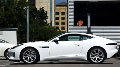 激情与现实交织：捷豹F-TYPE深度解析及优缺点剖析