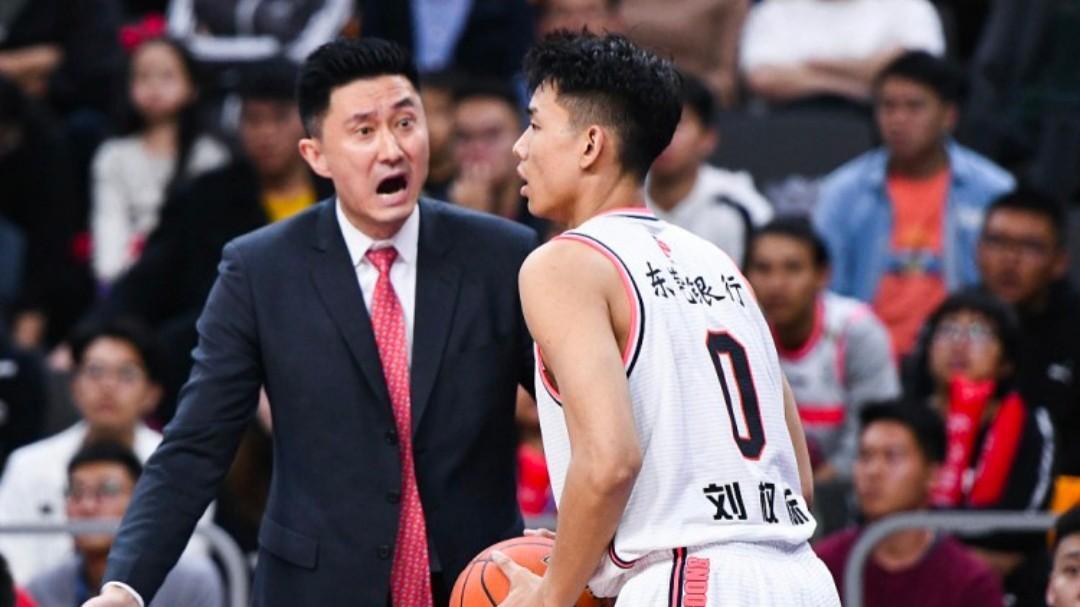 CBA快讯：广东球霸面临退役！广州新星恢复训练，山东保留三外援