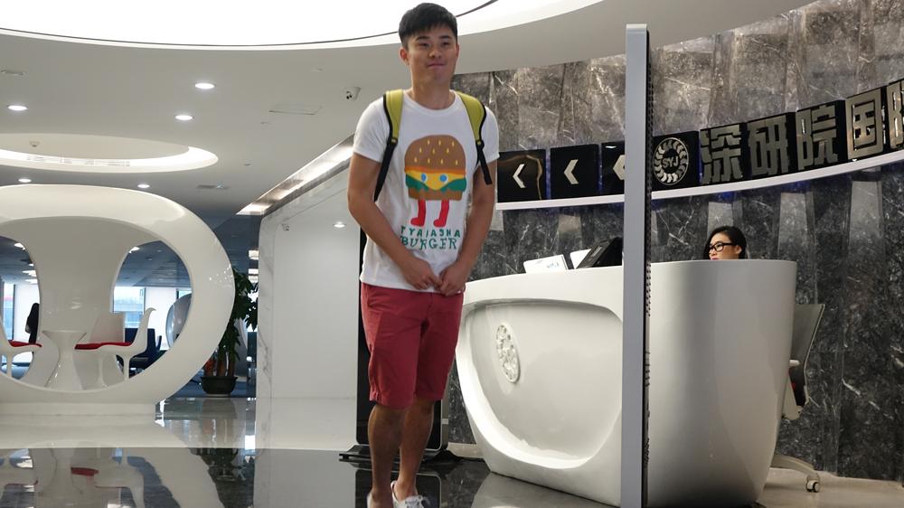 《一路向前》这部电影，是一部爱情喜剧片，一起来看职场菜鸟的逆袭路