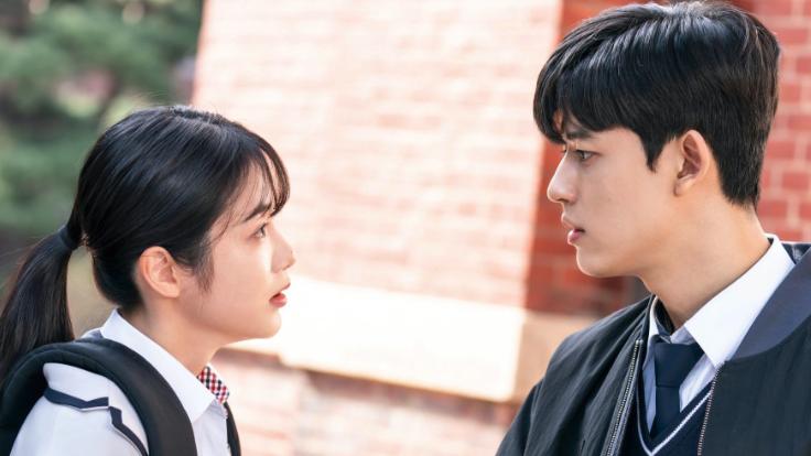 男友的白月光对我百般挑衅，我不仅不生气，反而处处示弱