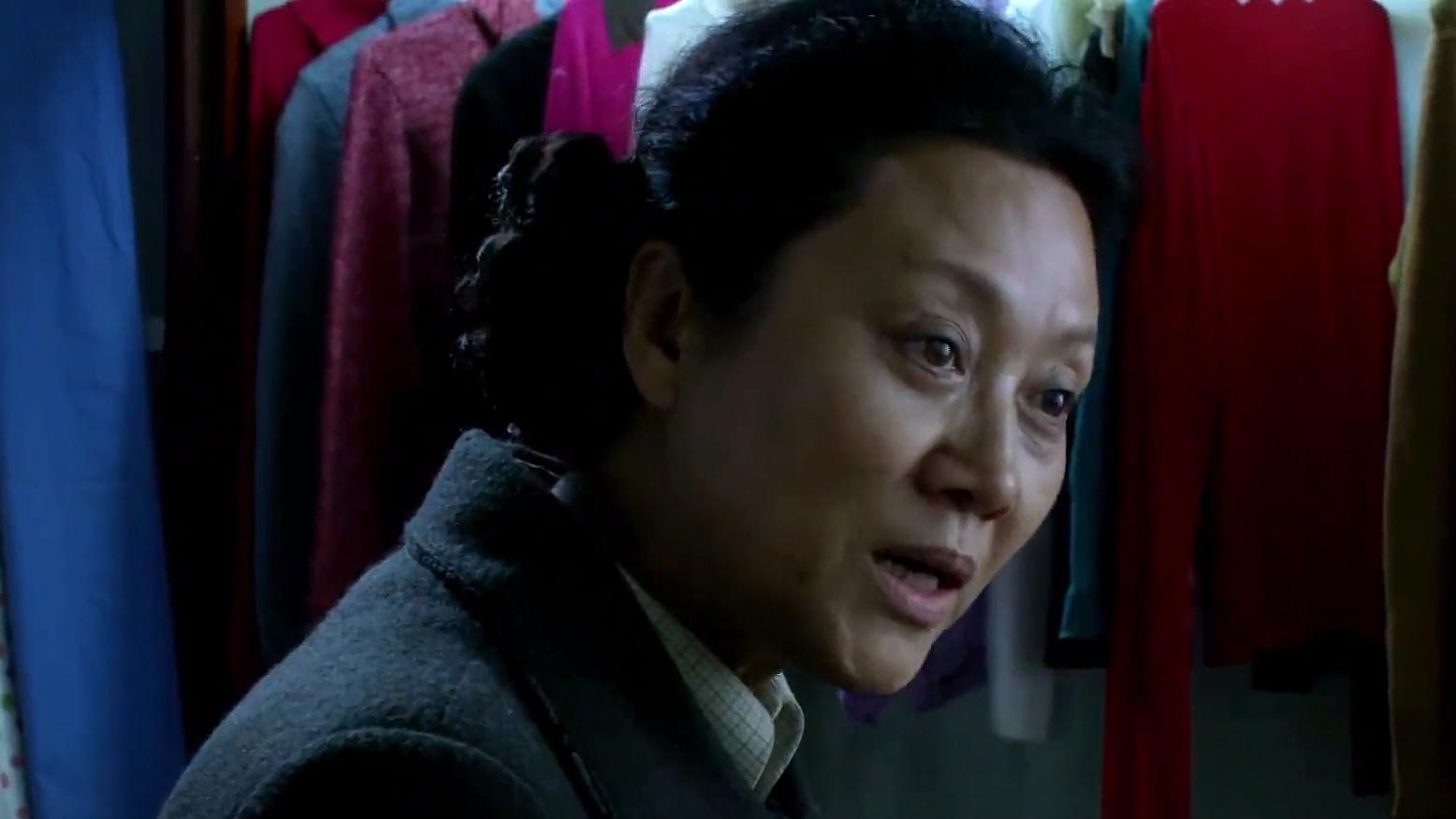 《小麦进城》—母子俩打着如意算盘，竟想用一件新衣服打发小麦离婚--第13集