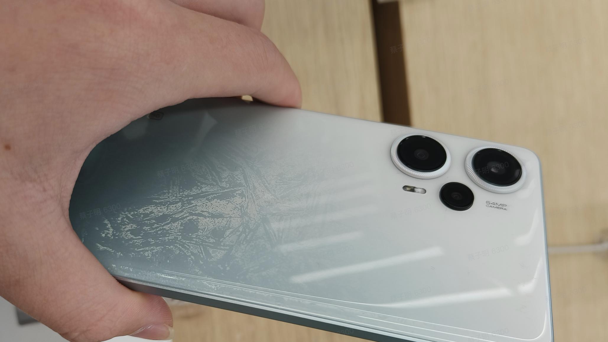 红米发布会擂台赛没输过，实际对比友商Ace2V又是如何？