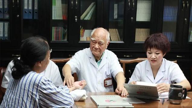 国医大师李济仁，从“三高”患者到健康老人，他的养生秘诀被公开