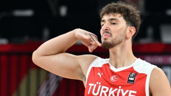 奥运落选资格赛：申京16分土耳其轻取瑞典决赛大战祖巴茨+萨里奇