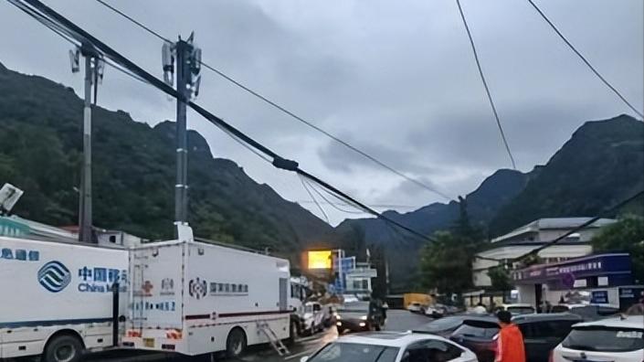 西安210国道附近发生山洪泥石流，2人死亡，16人失联