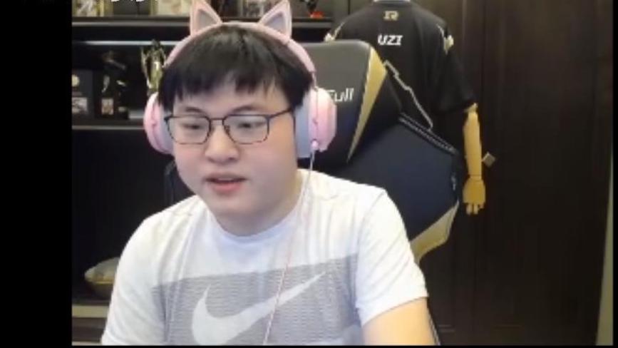 Uzi直播说到了faker，他表示羡慕四冠王