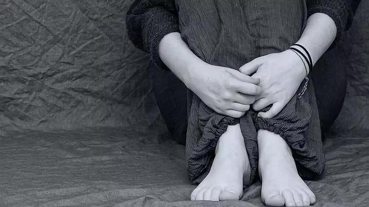 城里女子嫁给农村凤凰男老公，结婚第一天公婆就提出奇葩要求