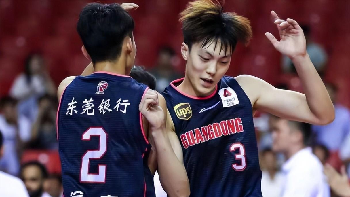 CBA三消息：广东内部竞争激烈，奥卡福薪水太高，张宁落选全明星