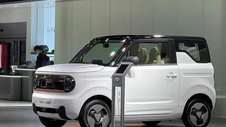 想要一款微型纯电车？熊猫mini不容错过