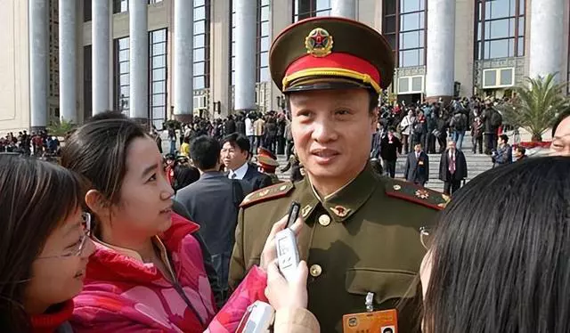 阎维文：“唱了一辈子军歌”，但这次再多的名和利也救不了他！