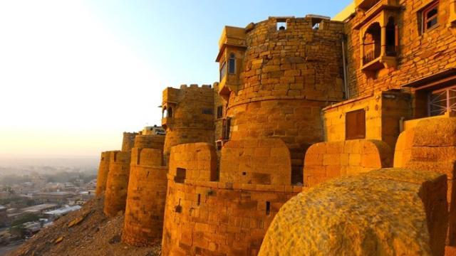 杰伊瑟尔梅尔——印度的金色沙漠城堡