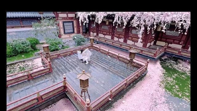 《玉骨遥》剧情遭遇魔改，无语，看完四集后质疑这是宫斗大戏？