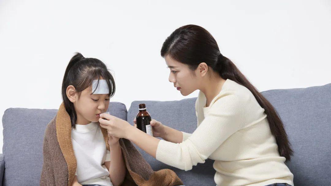 痛风|9岁女孩吃布洛芬后嘴巴红肿！孩子服药后过敏，你要牢记以下4点！