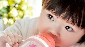 你知道宝宝添加辅食以后需要喝多少水吗？