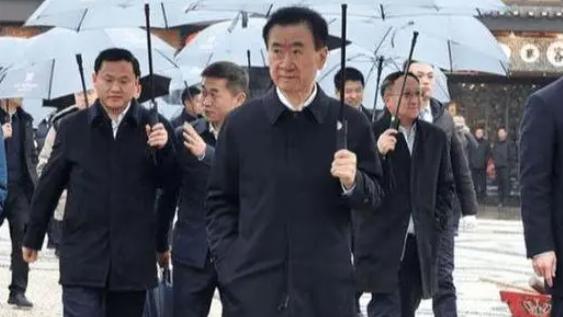 给大佬当秘书是什么感觉？实际上并不是表面看的那么风光
